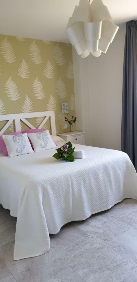 Apartamentos La Pradera De Isla Plana エクステリア 写真
